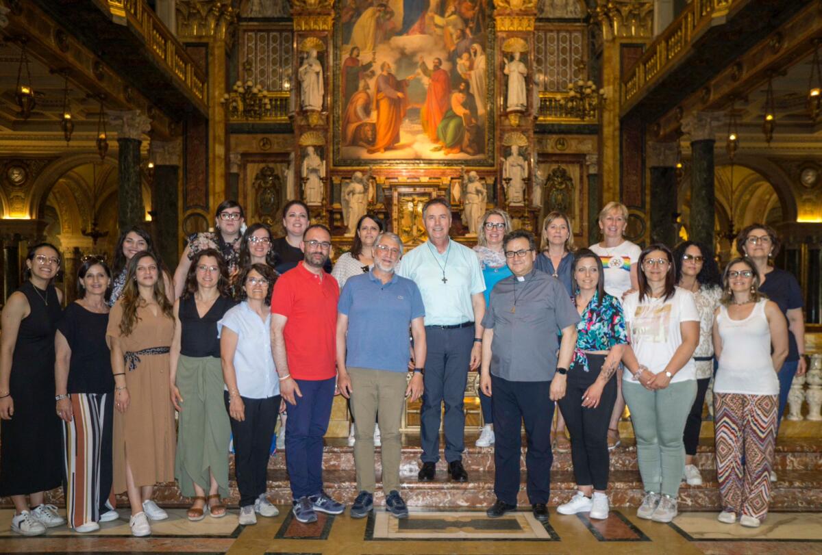 Corale Resonantiae Camera Chorus di San Cataldo si esibisce nella Basilica Maria Ausiliatrice di Torino -