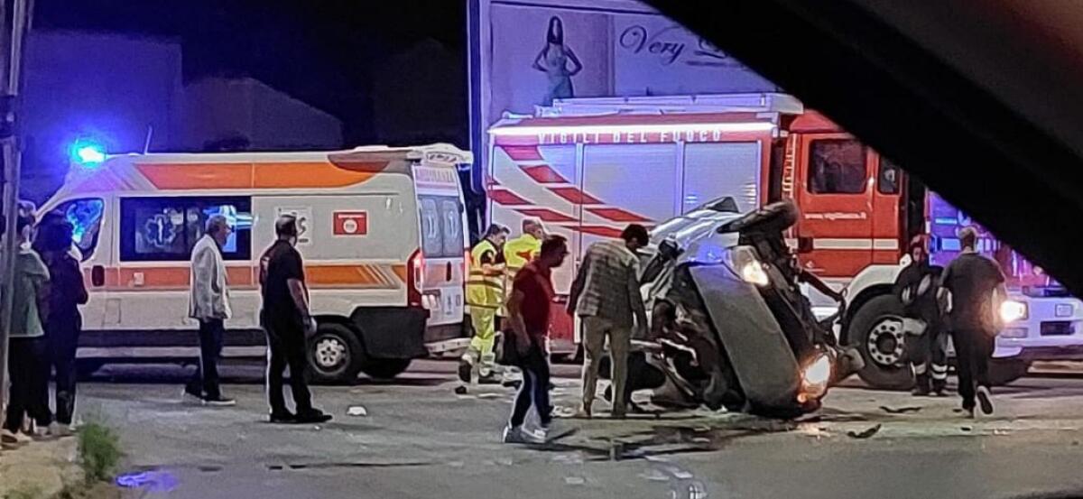 Incidente spettacolare in via Venezia - 