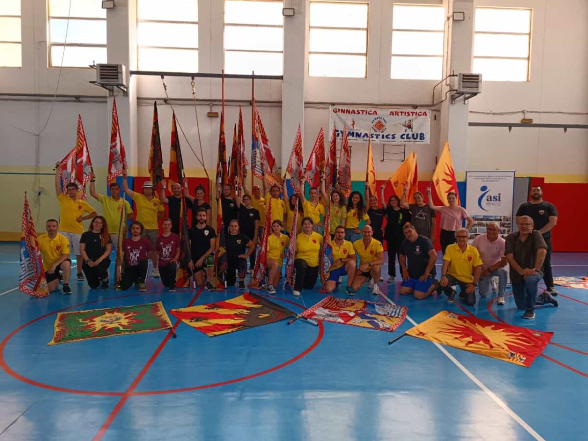 Seminario regionale degli sbandieratori: a Gela 32 delegazioni giunte da tutta l’isola - 