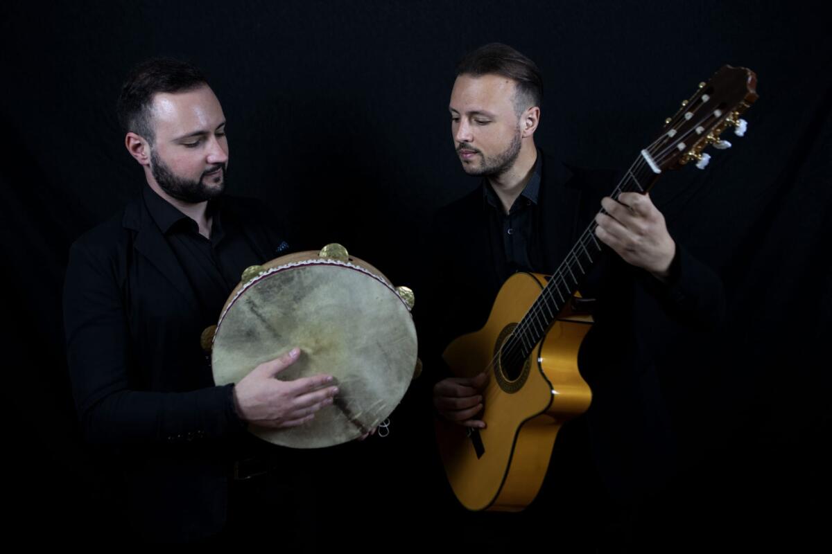 Il folk dei Bellamorea in giro per il Mondo -