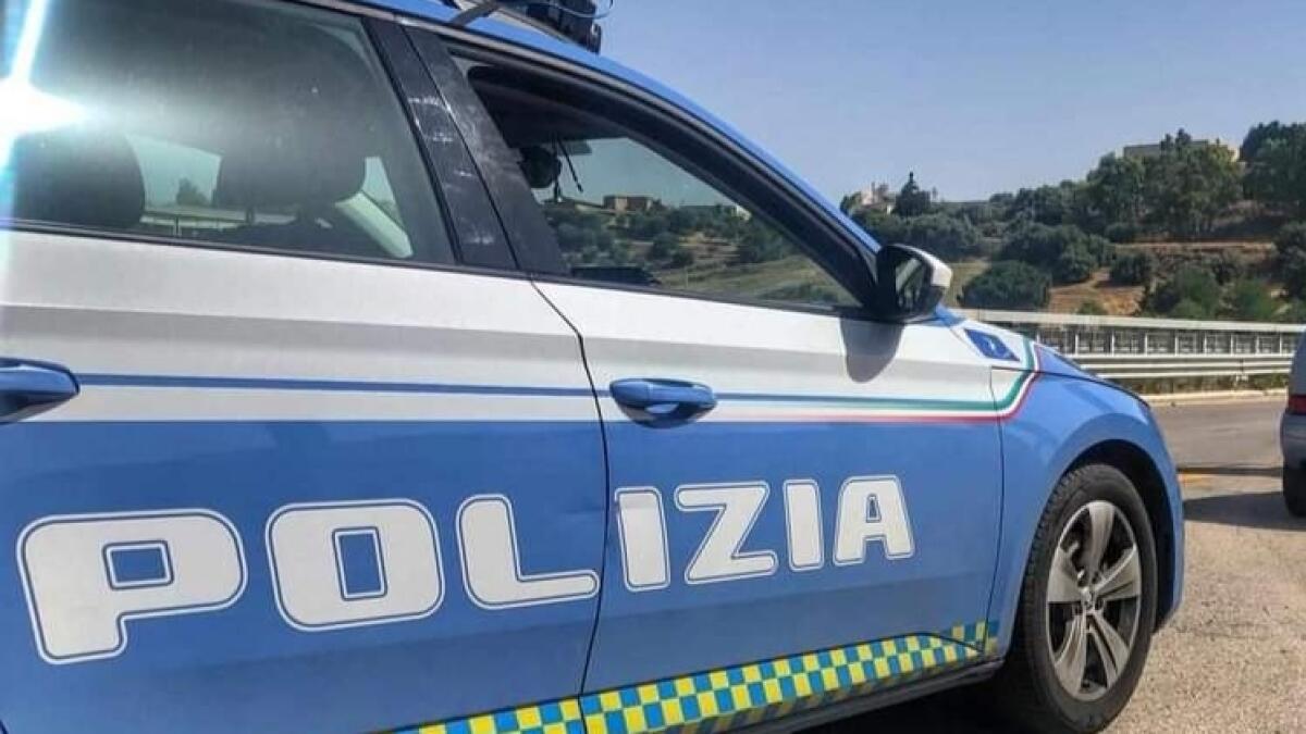 Alla guida del camion sotto l&#8217;effetto di stupefacenti, bloccato dalla Stradale - 