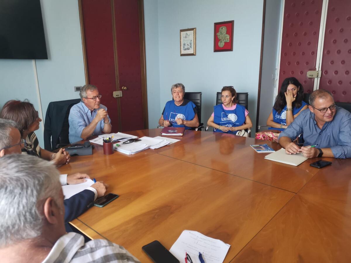 Confronto e buoni proposti per combattere il randagismo - 