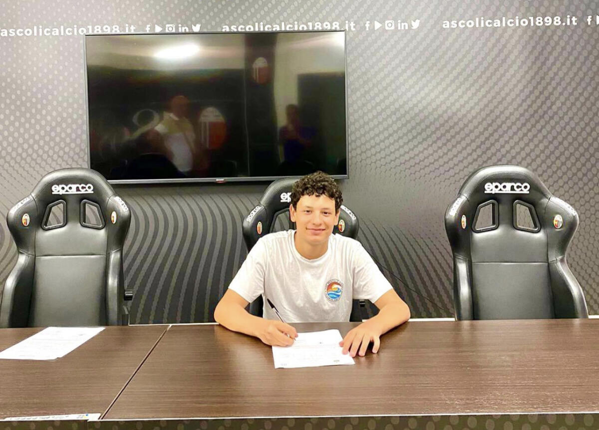 Giovani talenti del calcio: Giuseppe Girlando tesserato dall’Ascoli (Serie B) - 