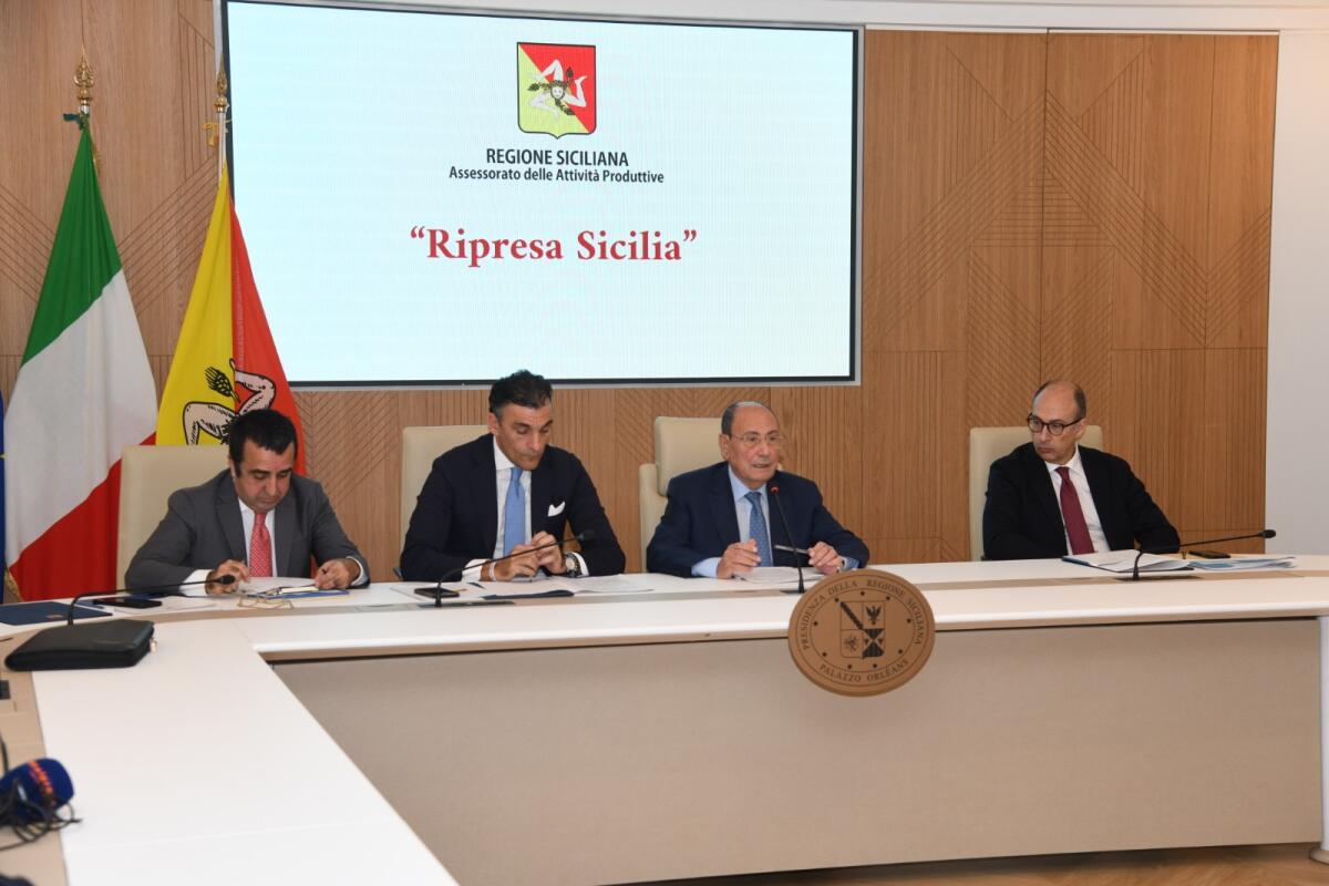 Il Governatore della Sicilia in fondo alla classifica -