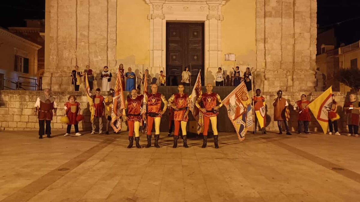 Sbandieratori di Gela in trasferta a Ferragosto -