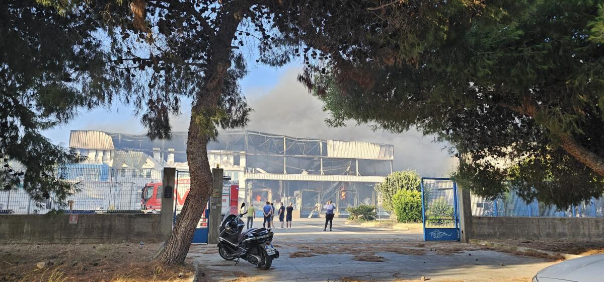 Incendio nell’azienda di prodotti ittici: la solidarietà del Sindaco - 