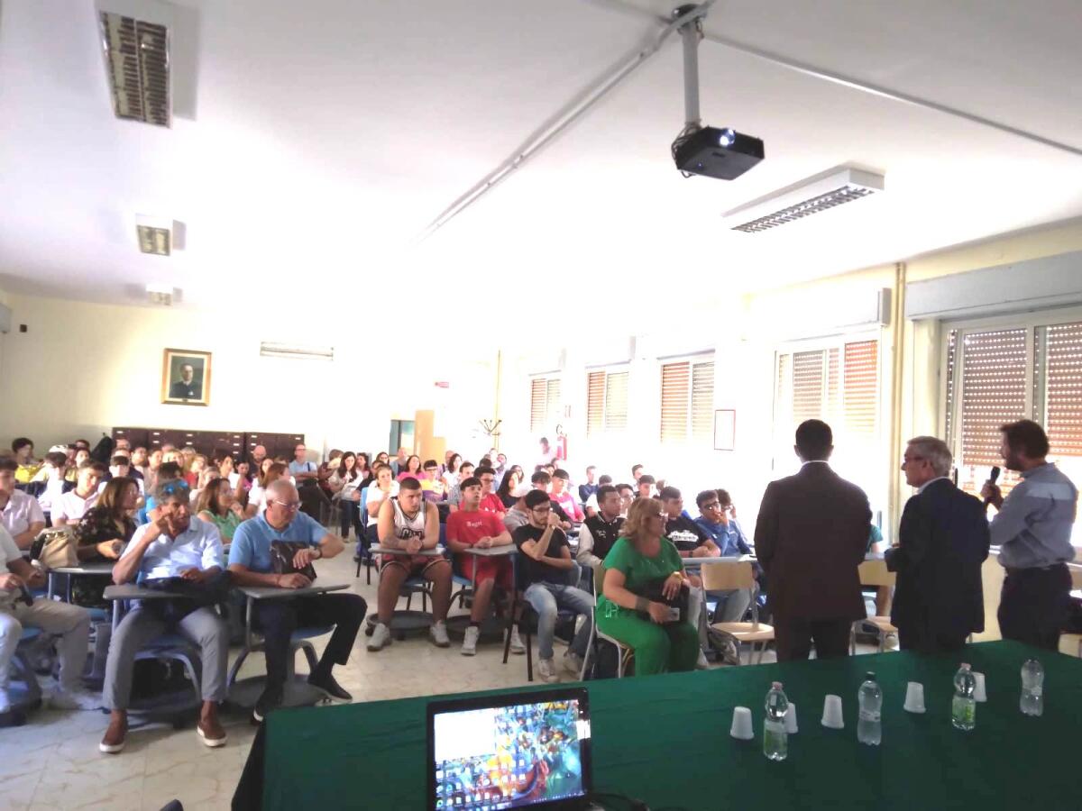 il film “Lo Sbarco” di Patierno proiettato stamattina al “Morselli” -