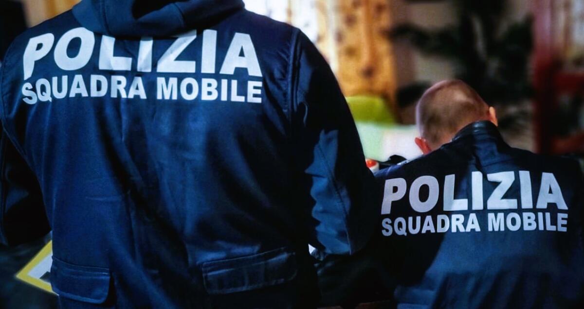 Arresti domiciliari per un uomo indagato di violenza sessuale ed atti osceni in presenza di minori - 