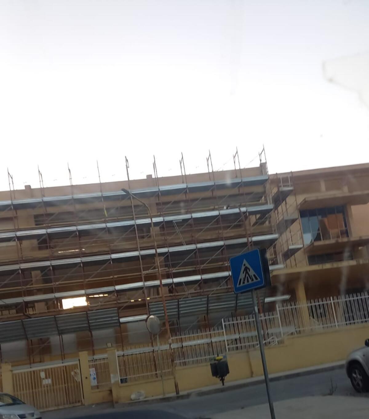 Al Liceo Classico cantiere aperto e lezioni in due plessi -