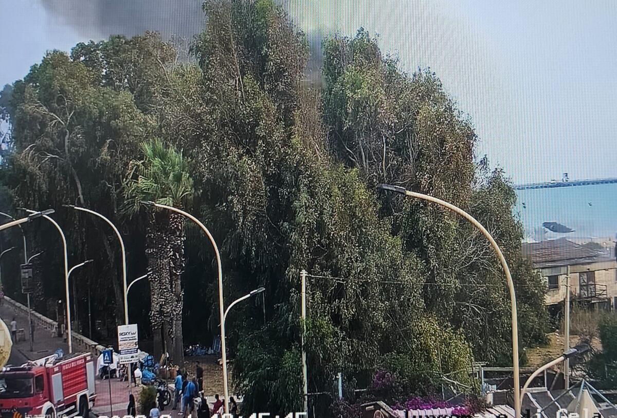 Antenna telefonia in via Cassibile:protesta dei residenti -