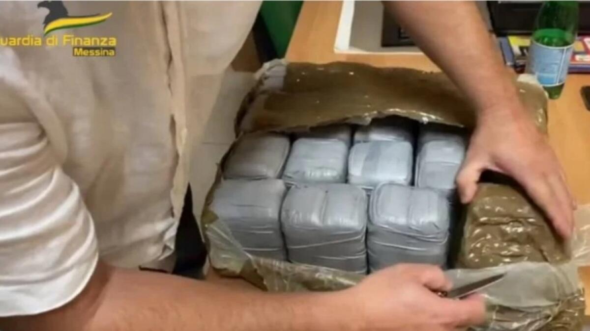Preso corriere di hashish destinato alle piazze del Nisseno - 
