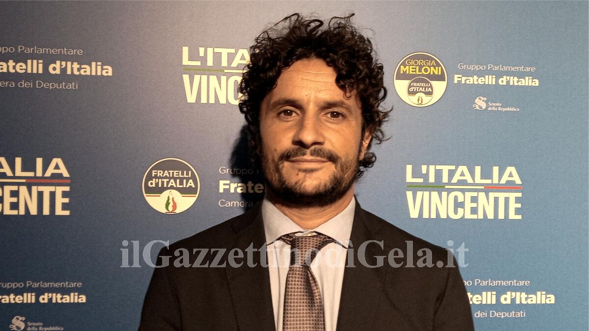 Scerra a Greco sui rifiuti:”ringrazi chi vuole, di certo noi non ringrazieremo lui” -