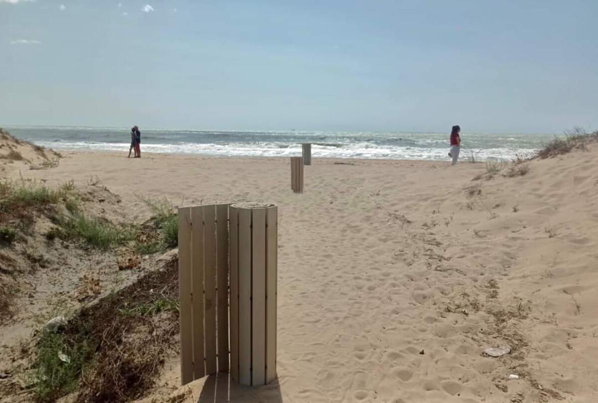 Domenica d&#8217;ottobre tra bagno a mare e ritiro delle passerelle - 