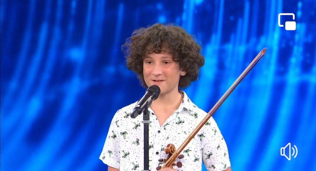 Samuele Palumbo va in finale a Tu sì que vales - 