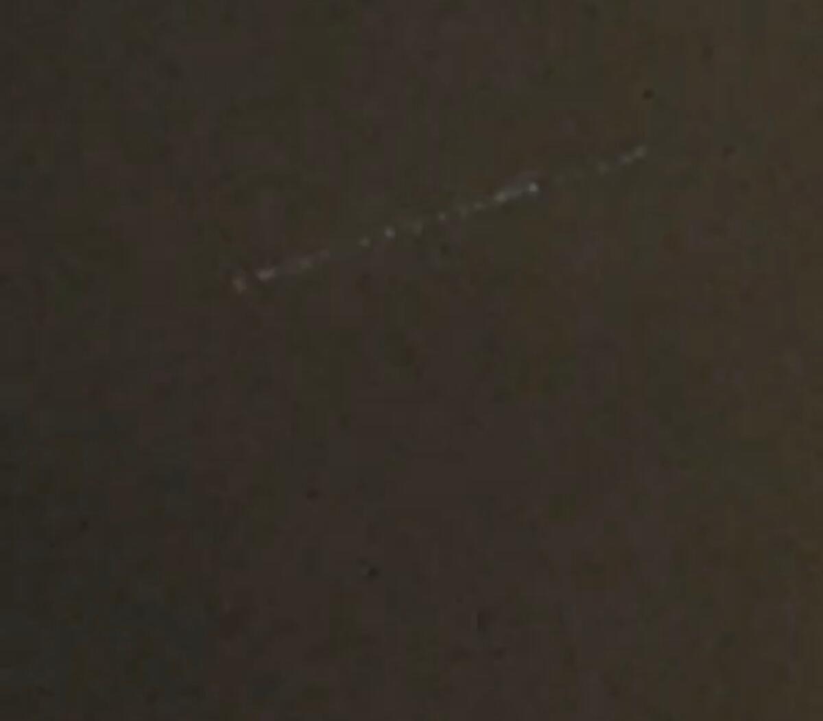 Avvistati alle 19 in città i satelliti Starlink - 