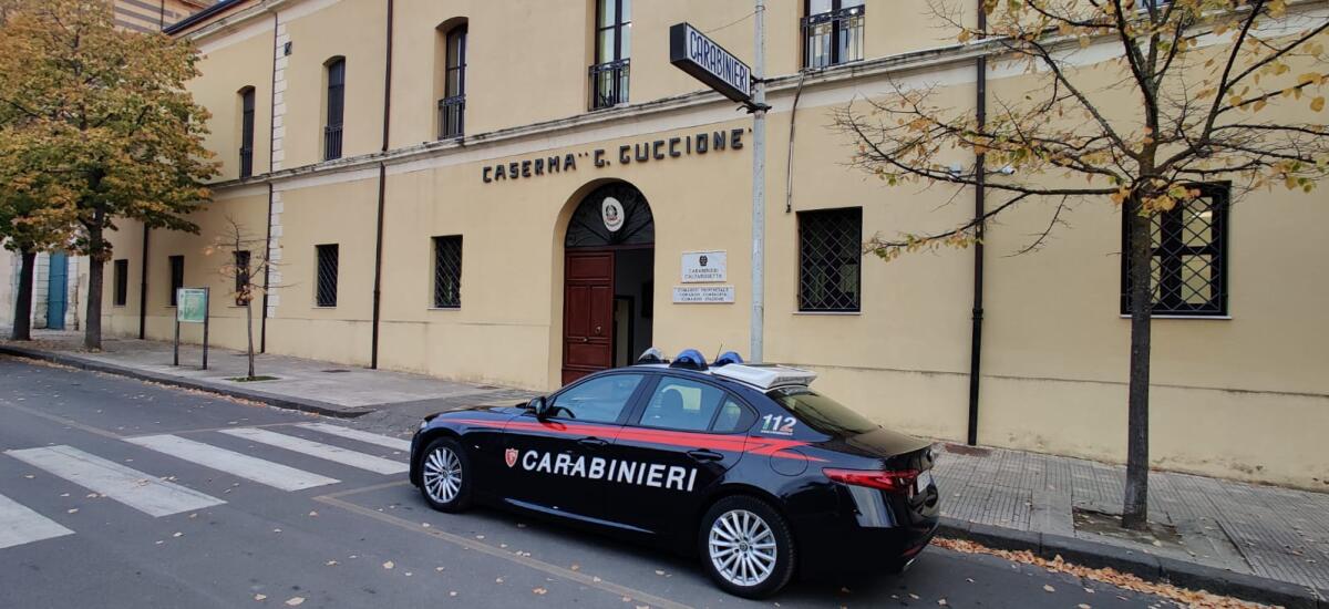 Estorsione aggravata e autoriciclaggio, due arresti dei Carabinieri - 