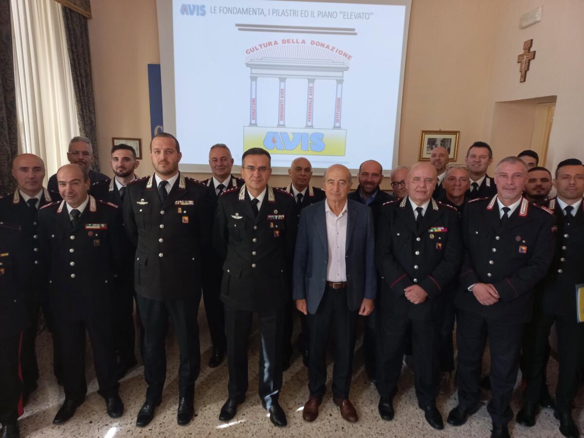 Avis e i Carabinieri, insieme per diffondere un messaggio di solidarietà - 