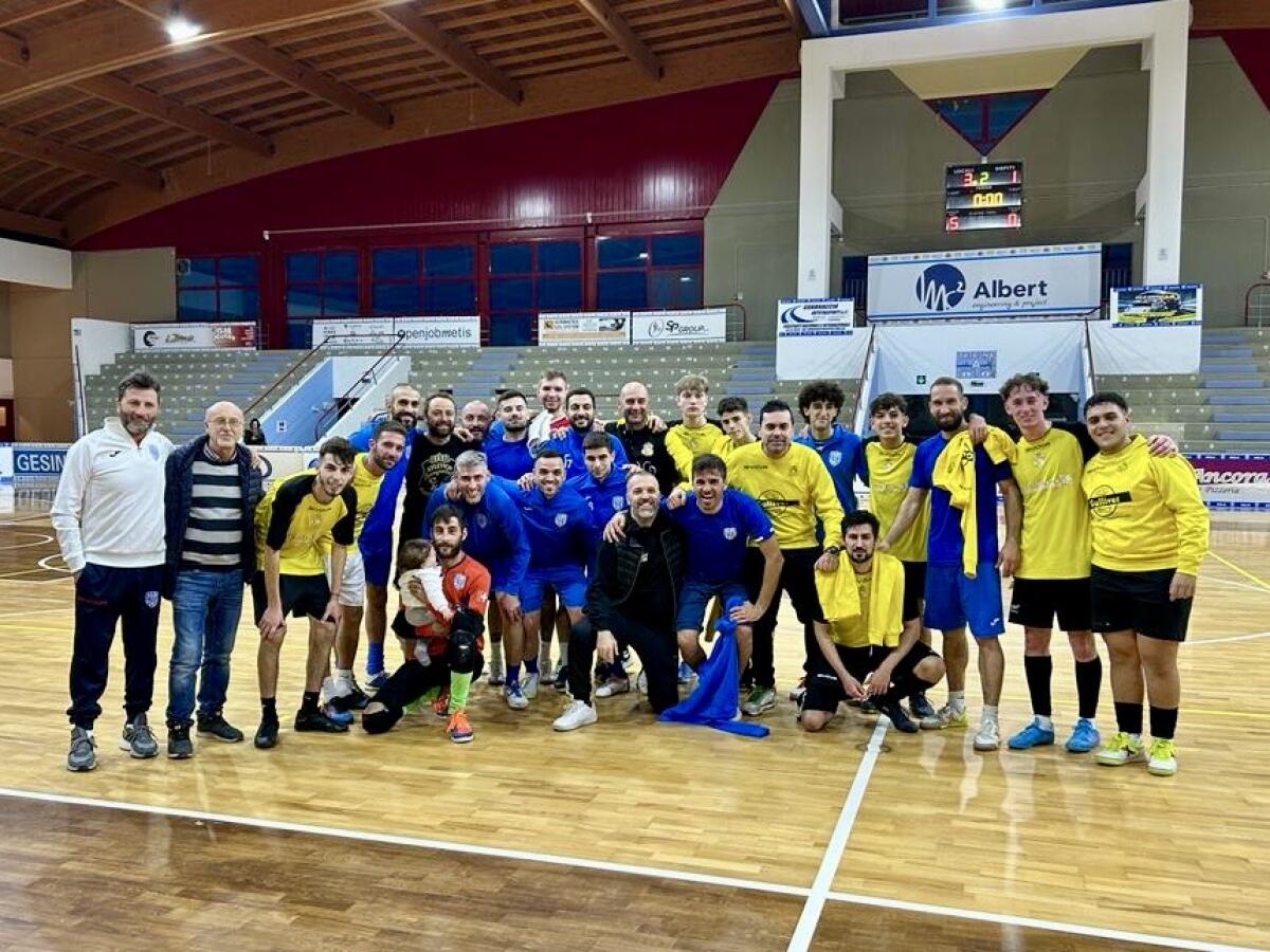 Per il Gela calcio a 5 si chiude un 2023 dai due volti. Mercato bloccato per i biancazzurri - 