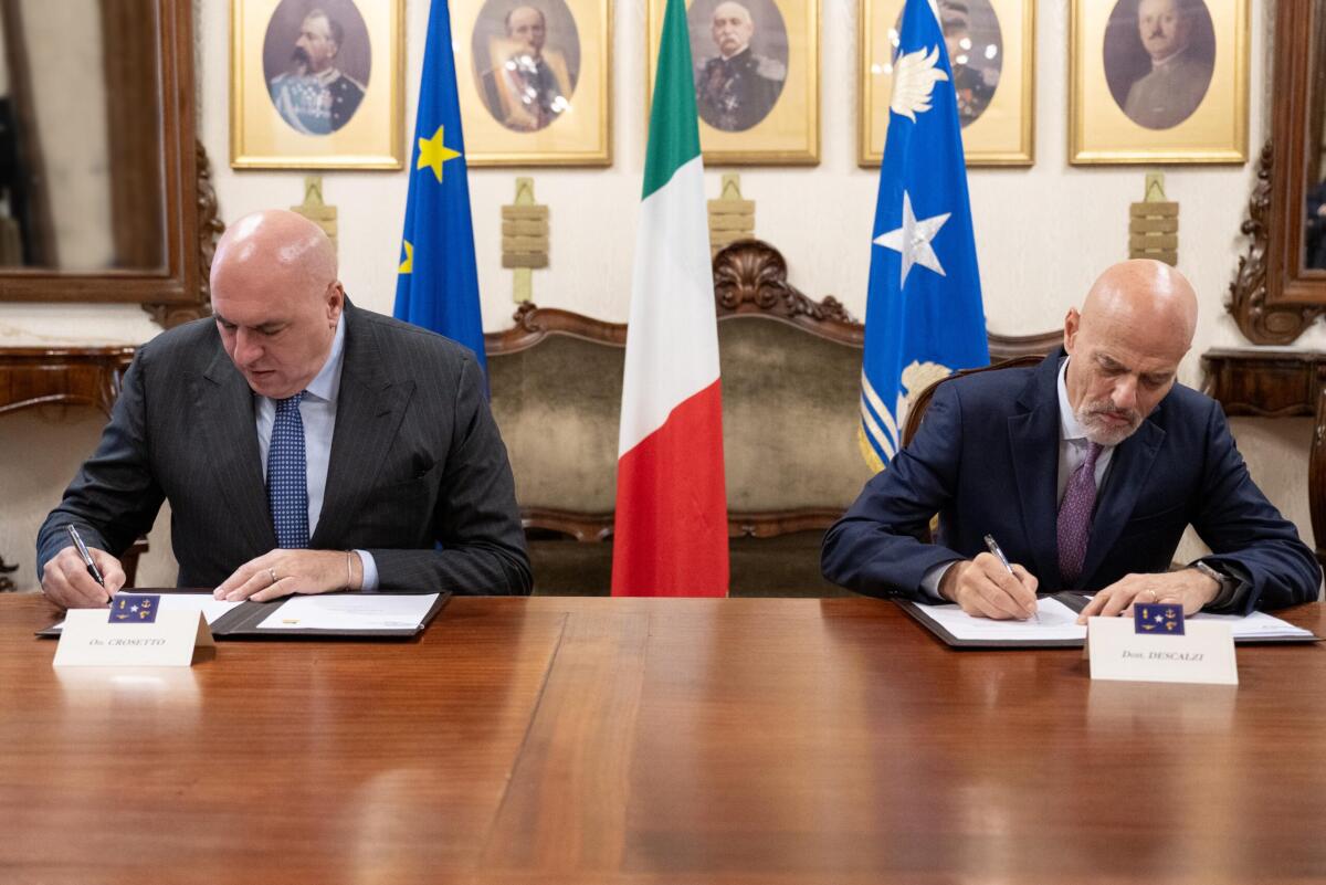 Ministero della Difesa ed Eni consolidano accordo per la sicurezza del Paese - 