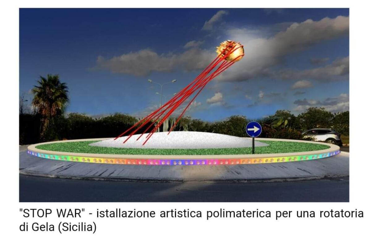 Una palla di cannone infuocata in caduta libera verso la città - 