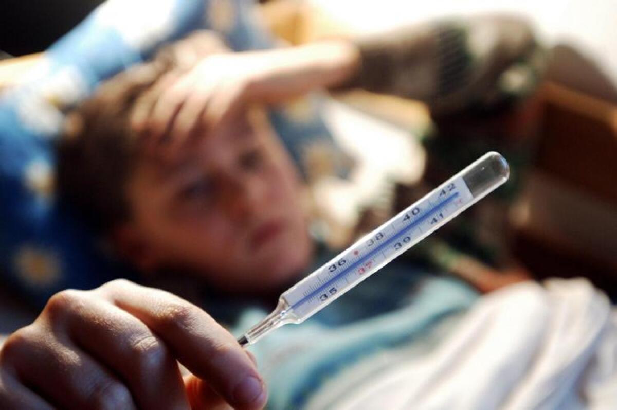 Covid ed influenze intasano i reparti ospedalieri -