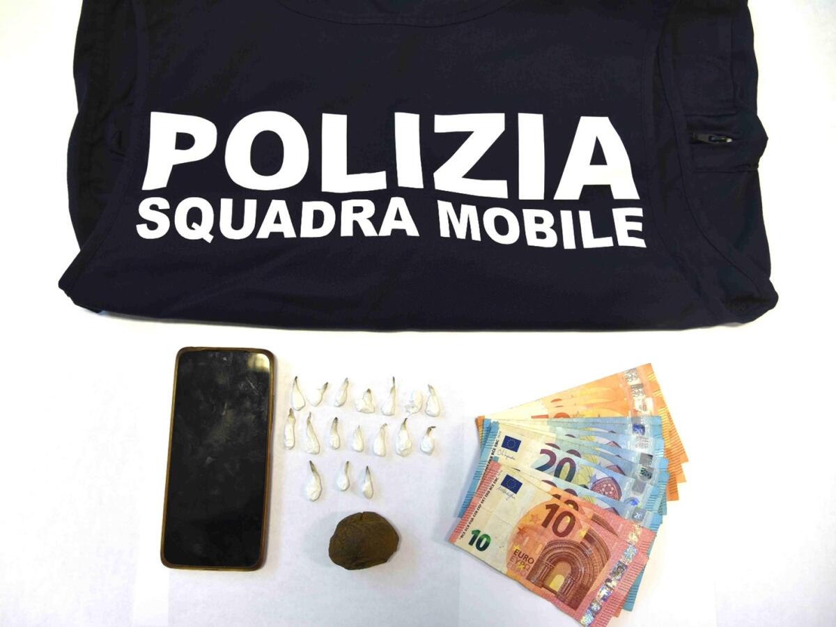 Giovane arrestato: trovato con droga -