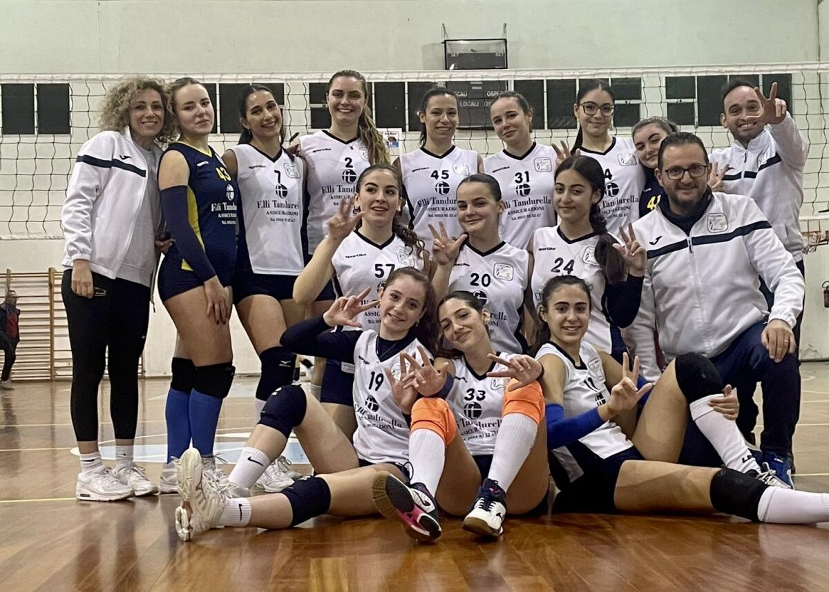 Volley Gela, tutto facile contro l’Himeras Riesi. E adesso il big match di Sommatino - 