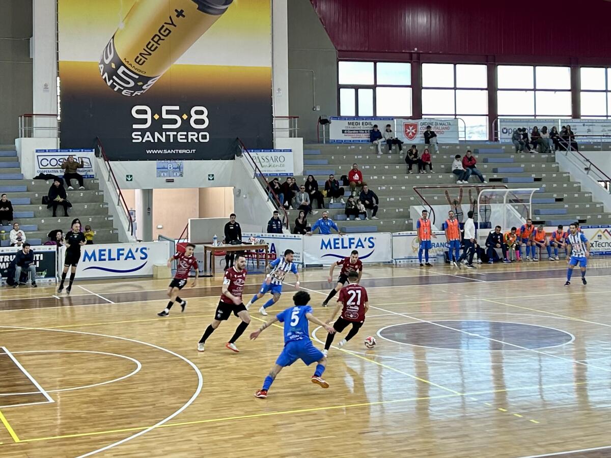 Non è solo un gioco: sorrisi e lacrime nel Gela calcio a 5 che vince la sua prima partita - 