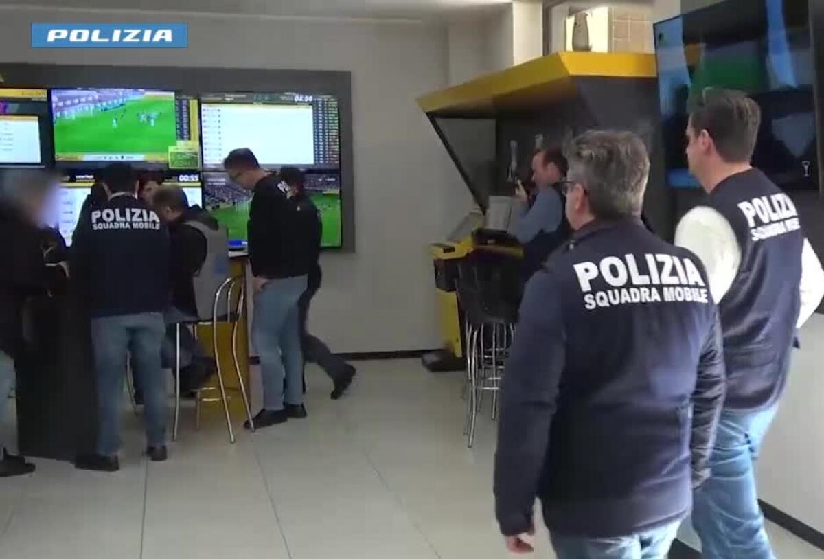Scommesse illegali, operazione della Polizia a Gela e Niscemi - 