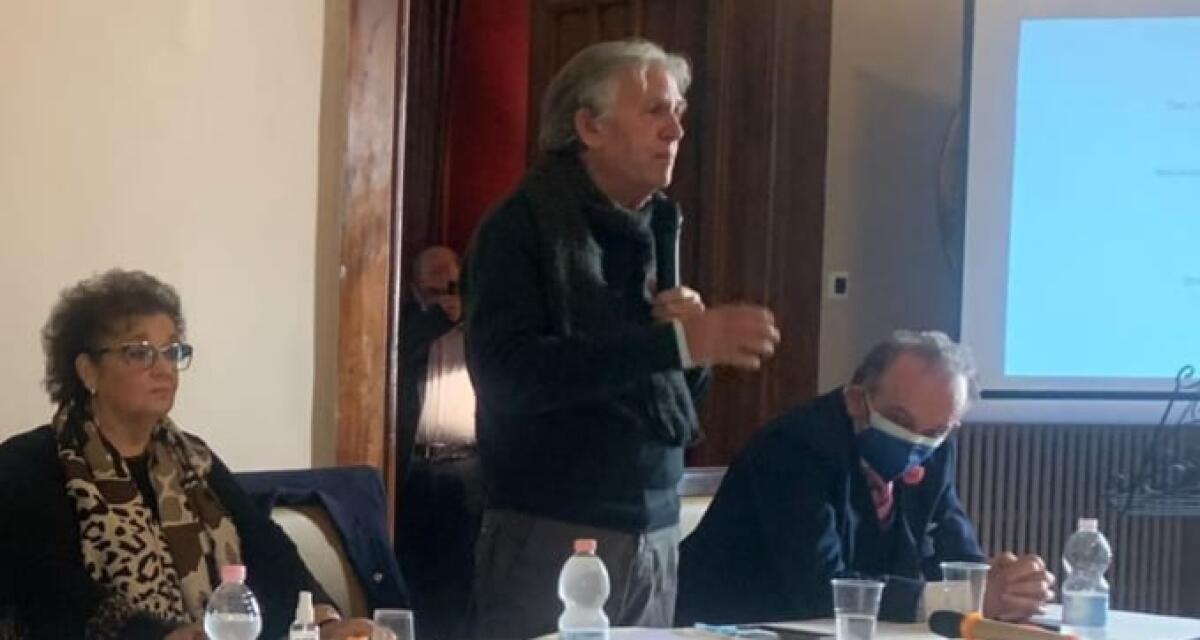 I Liberali sollecitano la ripresa dei lavori del tavolo di centro invitando Dc e F.I - 