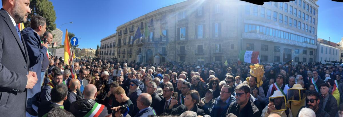 Protesta Trattori a Palermo: Oltre 1000 partecipanti. De Luca: a Roma SalviAmo l’Italia - 