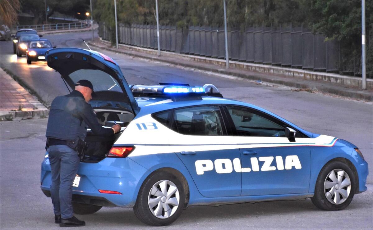 Gela, servizi straordinari della Polizia con arresti e denunce - 