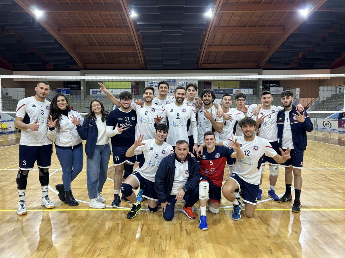 Volley, Serie C: l’Ecoplast soffre ma vince e vola al secondo posto -