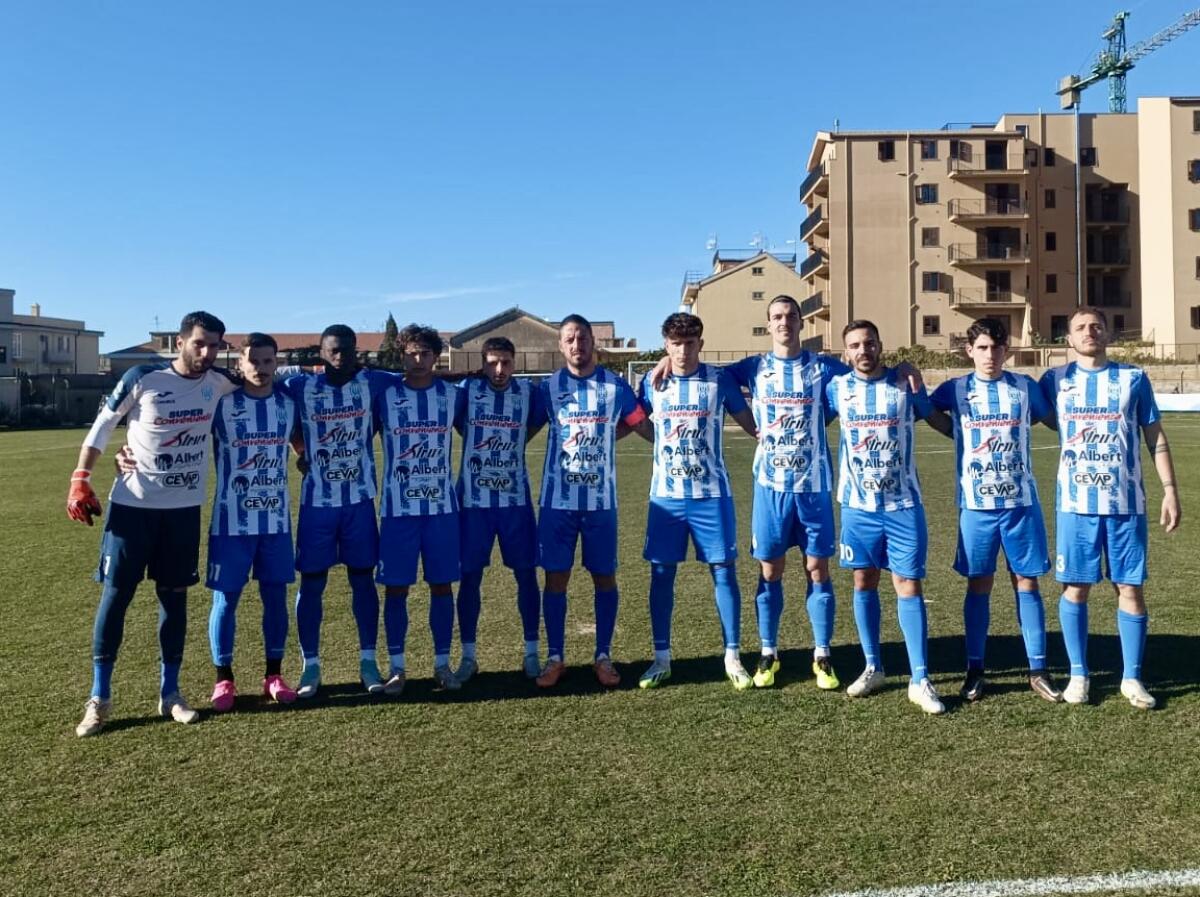 Un ottimo primo tempo, poi il gol dell’Enna e tre espulsi: il Gela cade in casa della capolista -