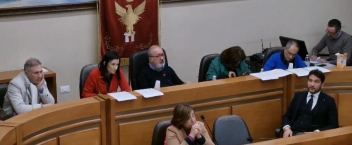 I civici non prendono parte al voto e non si può aumentare l&#8217;Imu - 