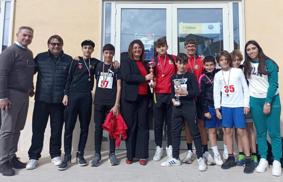 Il ‘Carducci’ di Riesi campione provinciale di corsa campestre - 