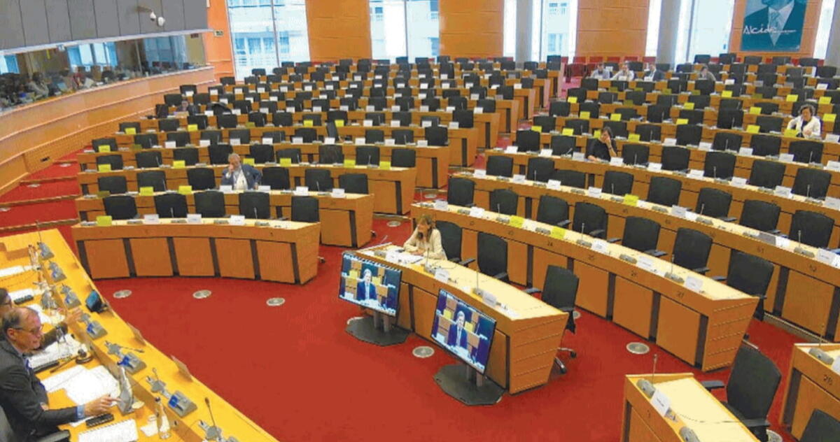 Lega: &#8220;A Bruxelles riscaldamento a 27 gradi e illuminazione a giorno in aula deserta: l&#8217;UE predica bene e razzola malissimo&#8221; - 