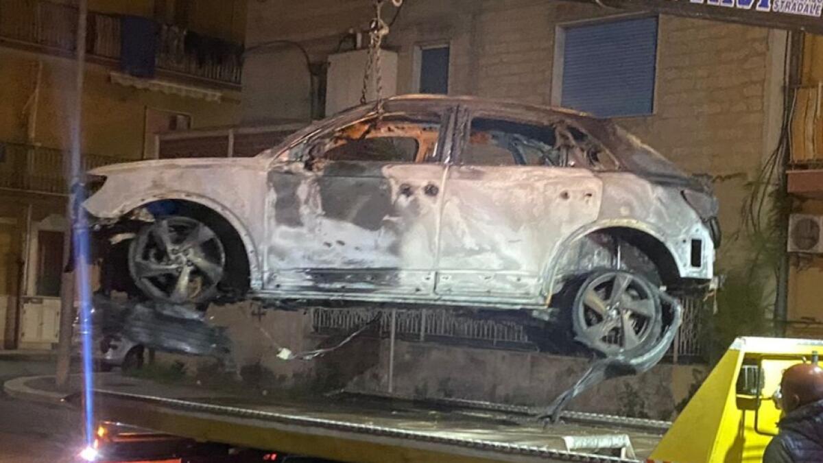 L&#8217;avvocato Castellana dopo l&#8217;attentato incendiario subito, &#8220;ho paura ma vado avanti a testa alta!&#8221; - 