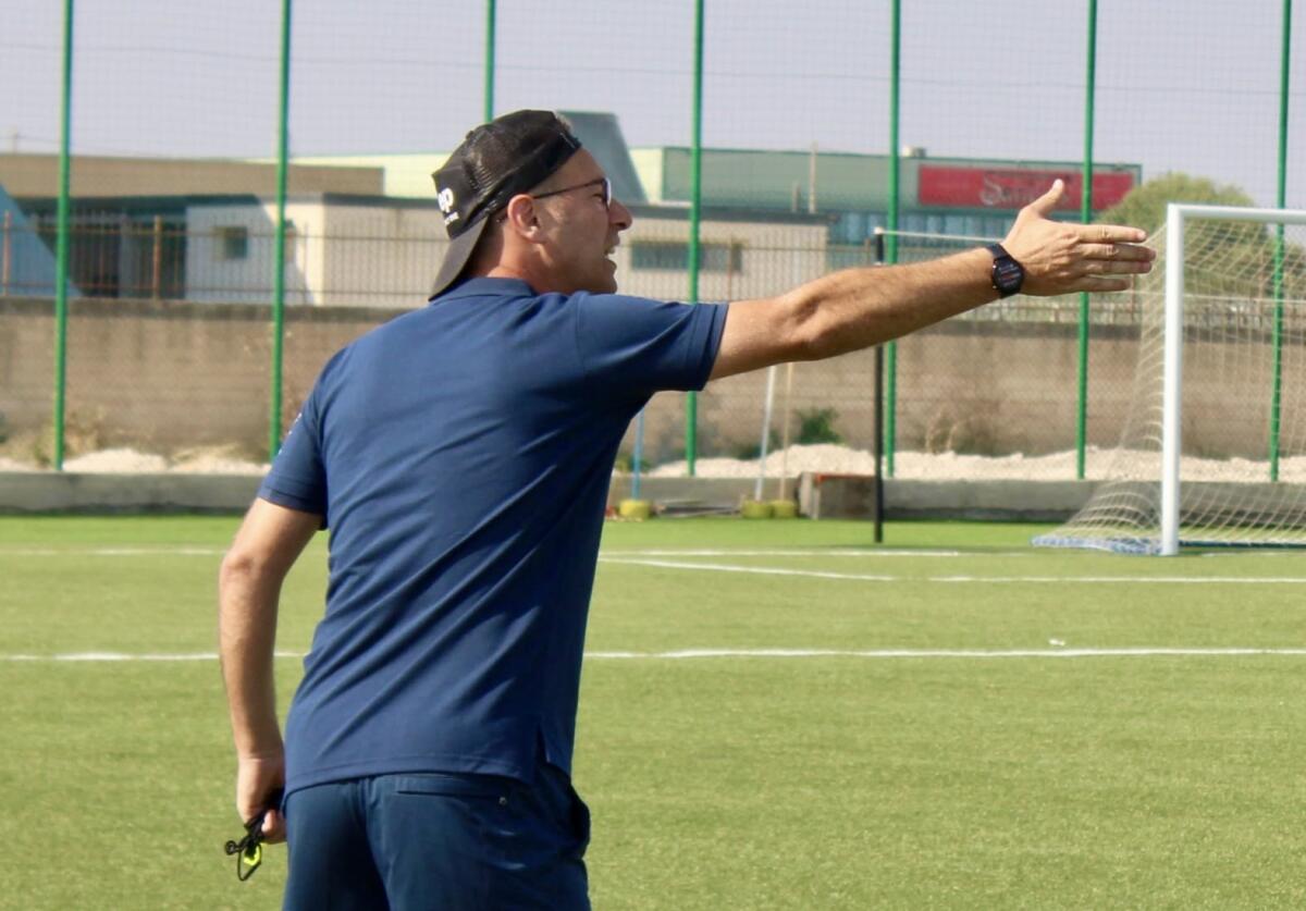 Gela, si dimette anche l’allenatore Mirko Fausciana -