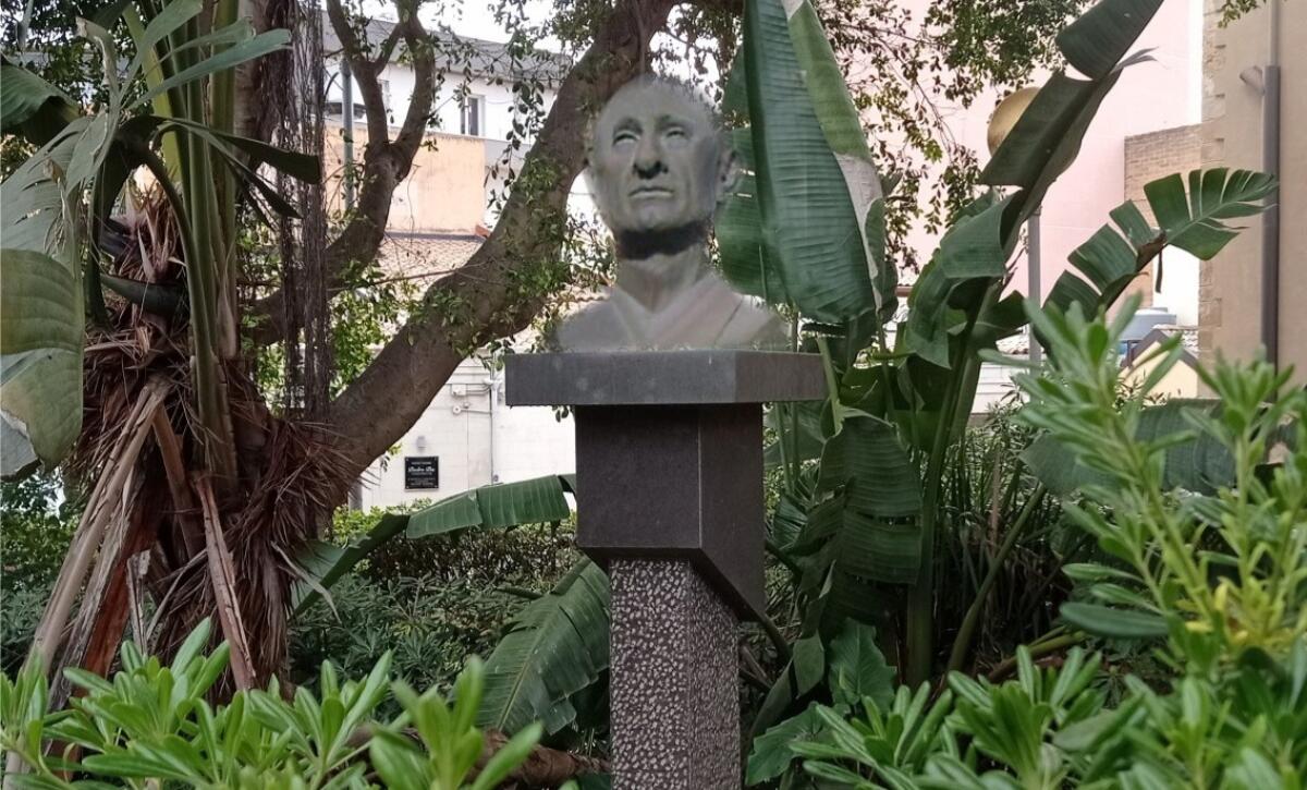 Scomparso il Busto di Emanuele Morselli - 