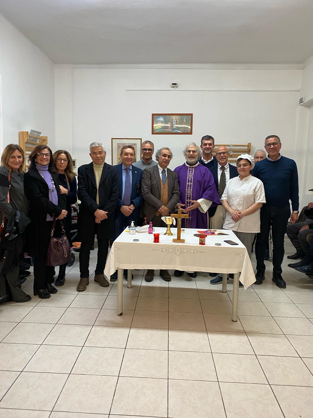 Precetto pasquale del Rotary con gli anziani dell’Ipab Aldisio - 
