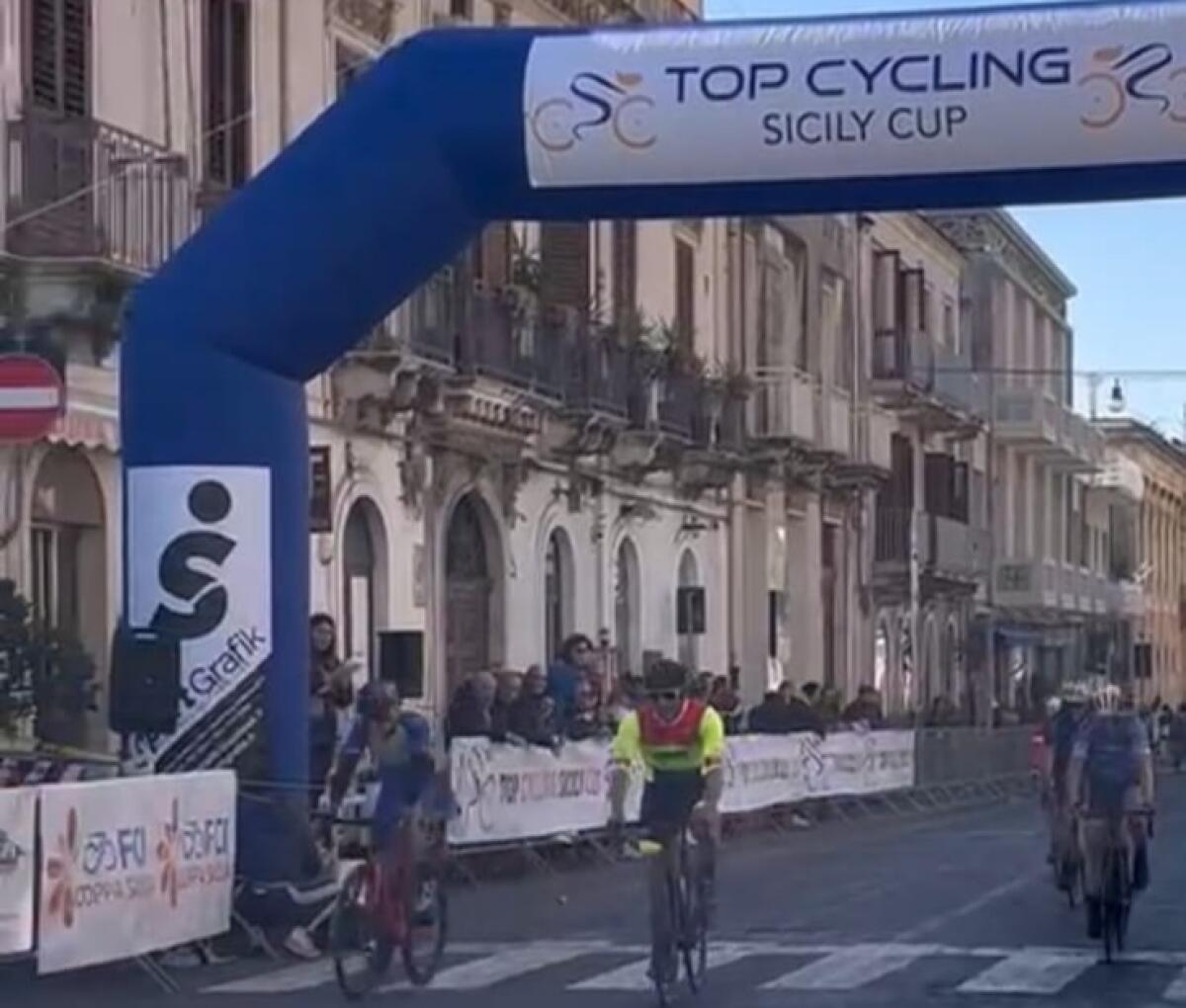 Buccheri primo alla gara ciclistica di Acireale - 
