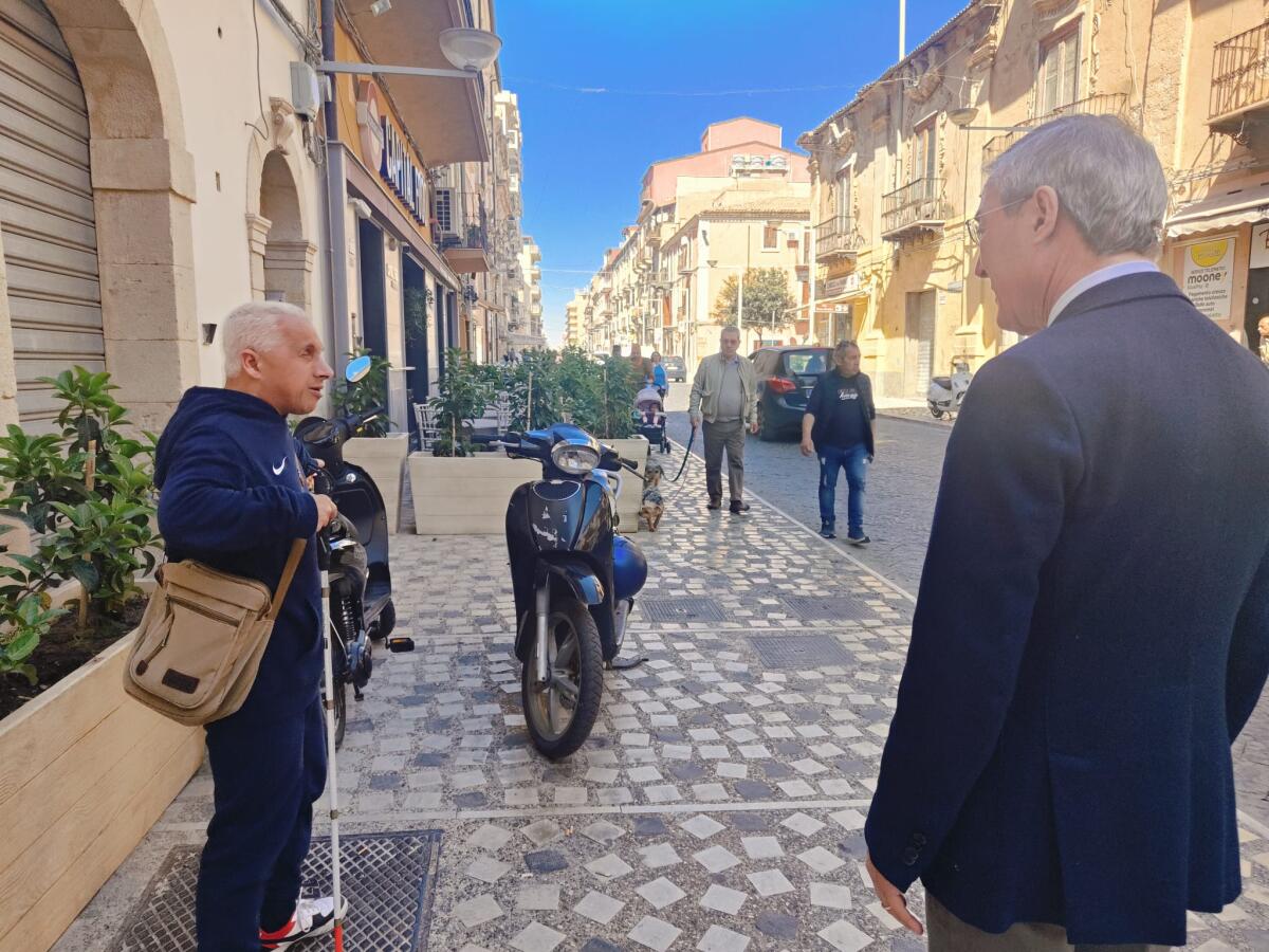 Una passeggiata con un non vedente - 