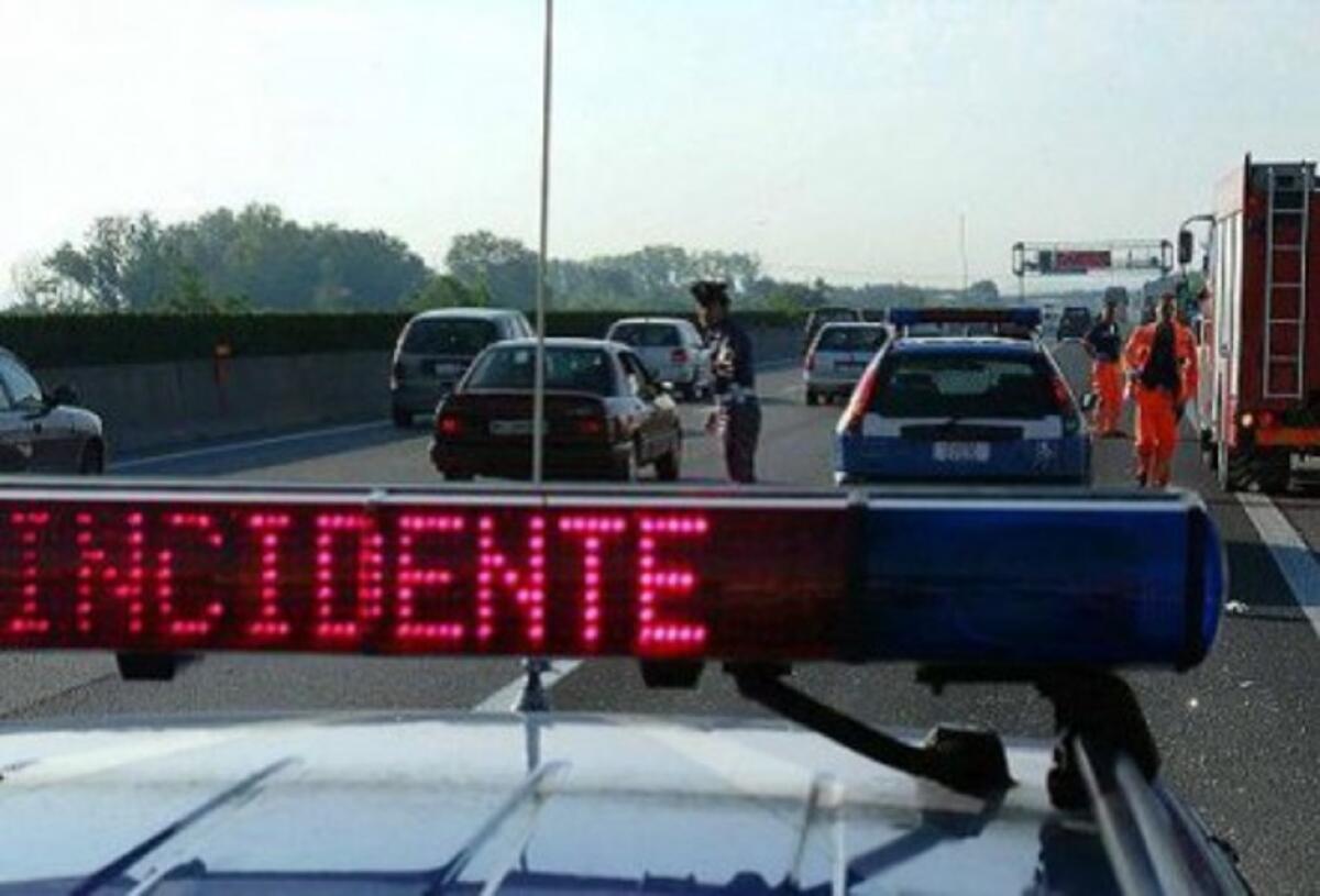 Incidente sulla Palermo-Catania: sette feriti -
