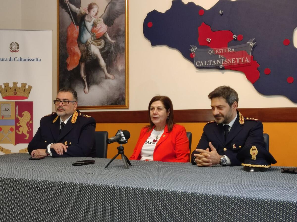 Nuovo dirigente della Squadra Mobile, Vice Questore della Polizia Rosario Scalisi - 
