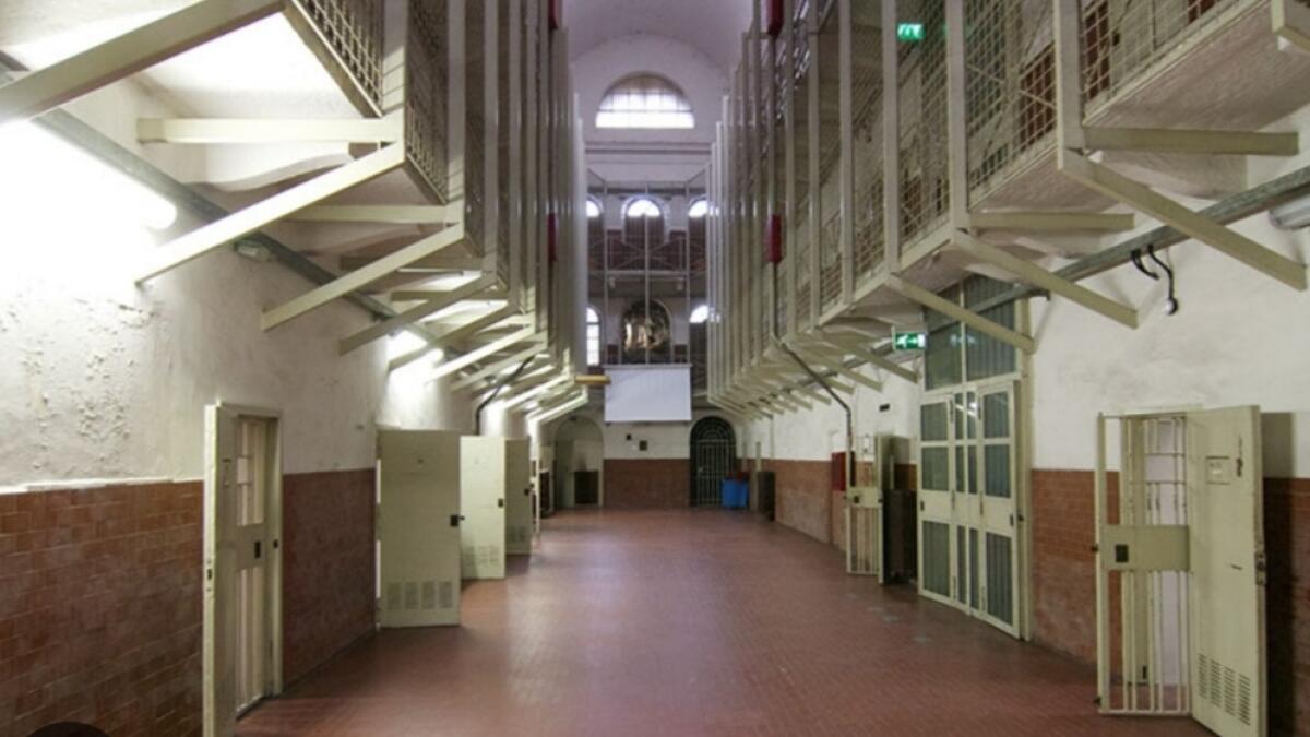 Accusata di violenza sessuale, nissena si suicida in carcere -