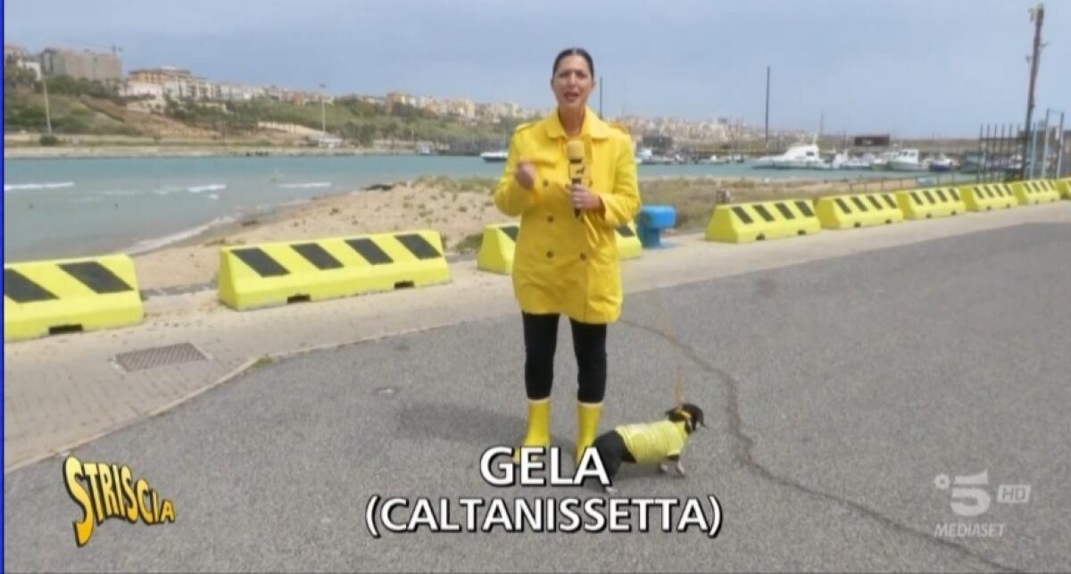 Porto insabbiato, Striscia la notizia a Gela - 