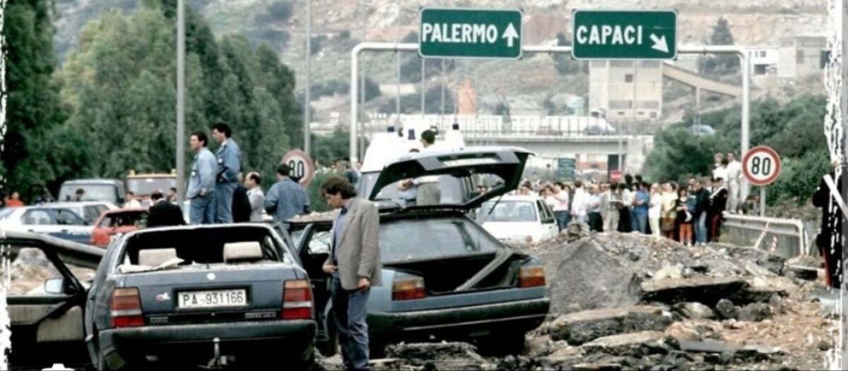 Un minuto di silenzio in ricordo della strage di Capaci - 