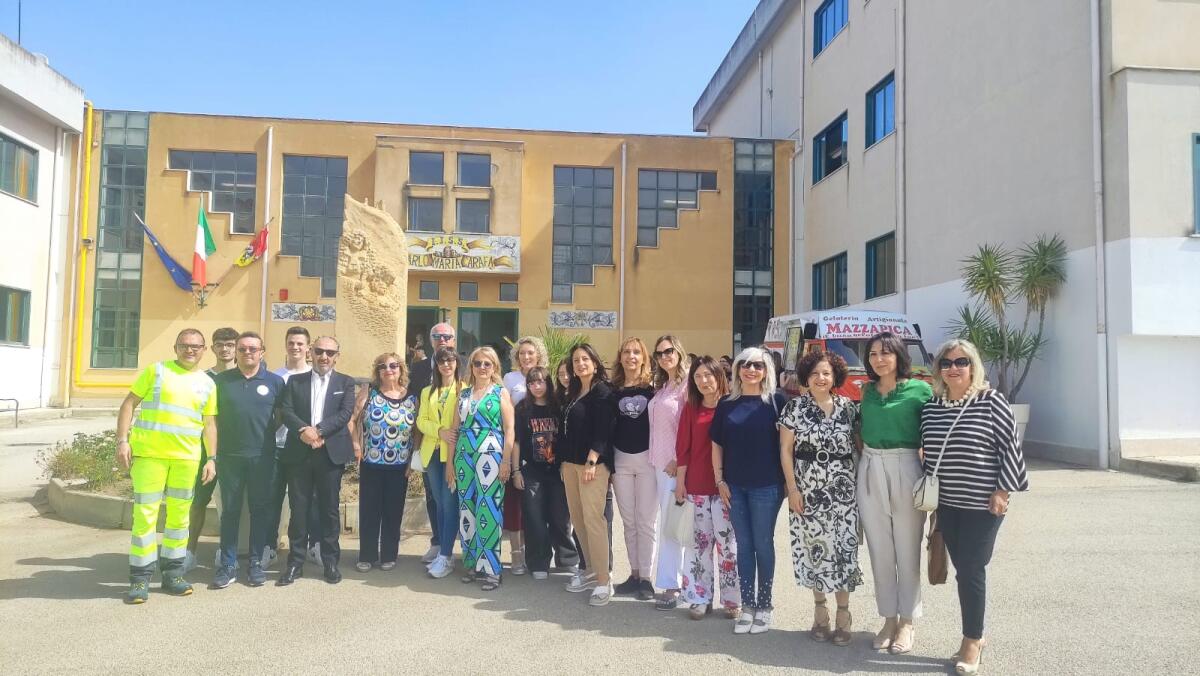 Mazzarino sperimenta l’entusiasmo degli studenti. Successo per la sostenibilità ambientale - 