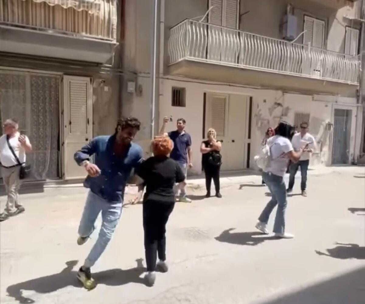 Con Totò un allegro sabato di campagna elettorale - 